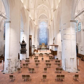 arca | 2021 | installation | flag fabric | 16m x 6m | Hauptkirche St.Katharinen | Hamburg