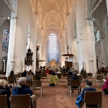 arca | 2021 | installation | flag fabric | 16m x 6m | Hauptkirche St.Katharinen | Hamburg